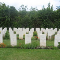 Hermanville-sur-Mer CGWC WWII Cemetery10.JPG