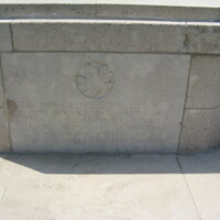 Zivy Crater CWGC WWI Cemetery8.JPG