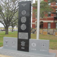 Lee County TX War Memorial2.JPG