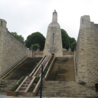 WWI Victory Monument Verdun town2.JPG
