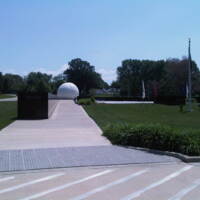 Illinois WWII Memorial Springfield11.jpg