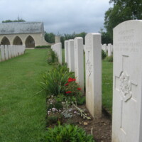 Hermanville-sur-Mer CGWC WWII Cemetery12.JPG