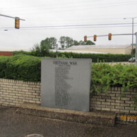Jones County Veterans War Memorial Laurel MS2.JPG
