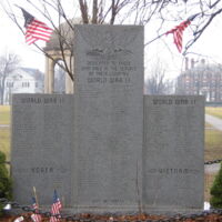 Salem MA Memorial to All Wars of 20th Century.jpg