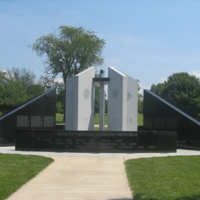 Illinois Vietnam Veterans Memorial Springfield2.JPG