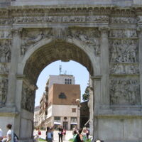 Trajan’s Arch at Benevento Italy 7.jpg