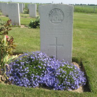 Villers-Bretonneux CWGC Cemetery WWI5.JPG